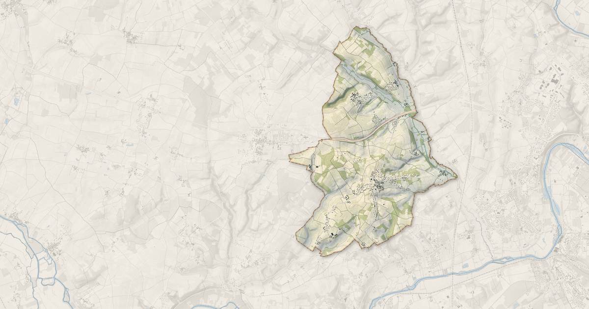 Portrait cartographique de Saint-Saturnin : relief, eau, forêts, bâti et voies, calculés à partir des données de l'IGN