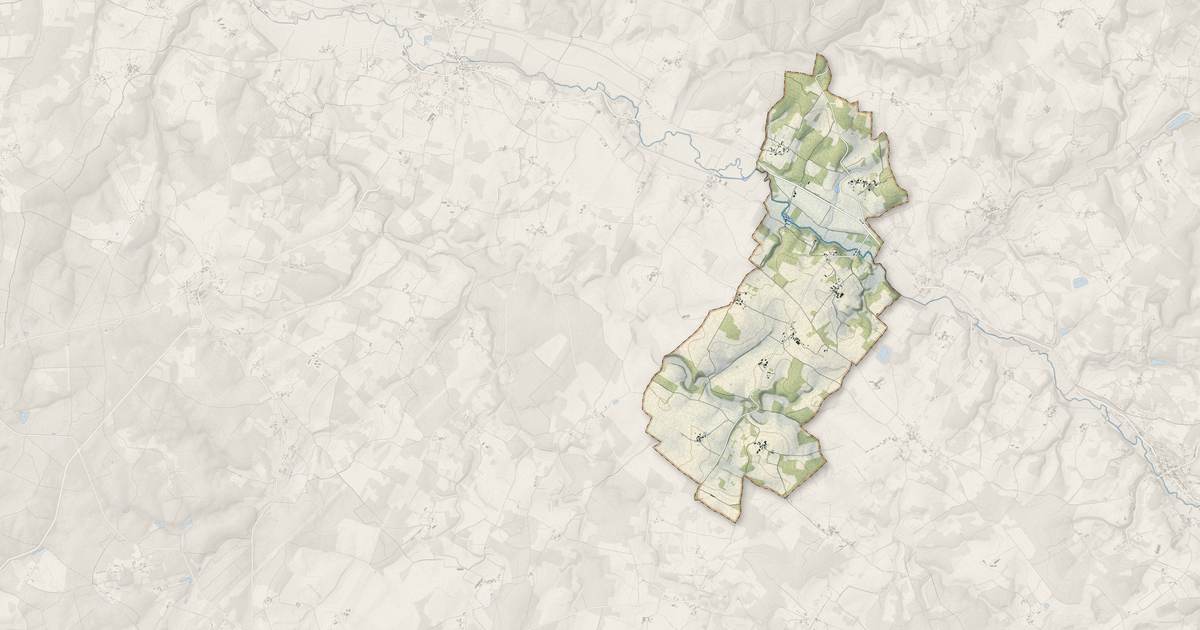 Portrait cartographique de Souffrignac : relief, eau, forêts, bâti et voies, calculés à partir des données de l'IGN