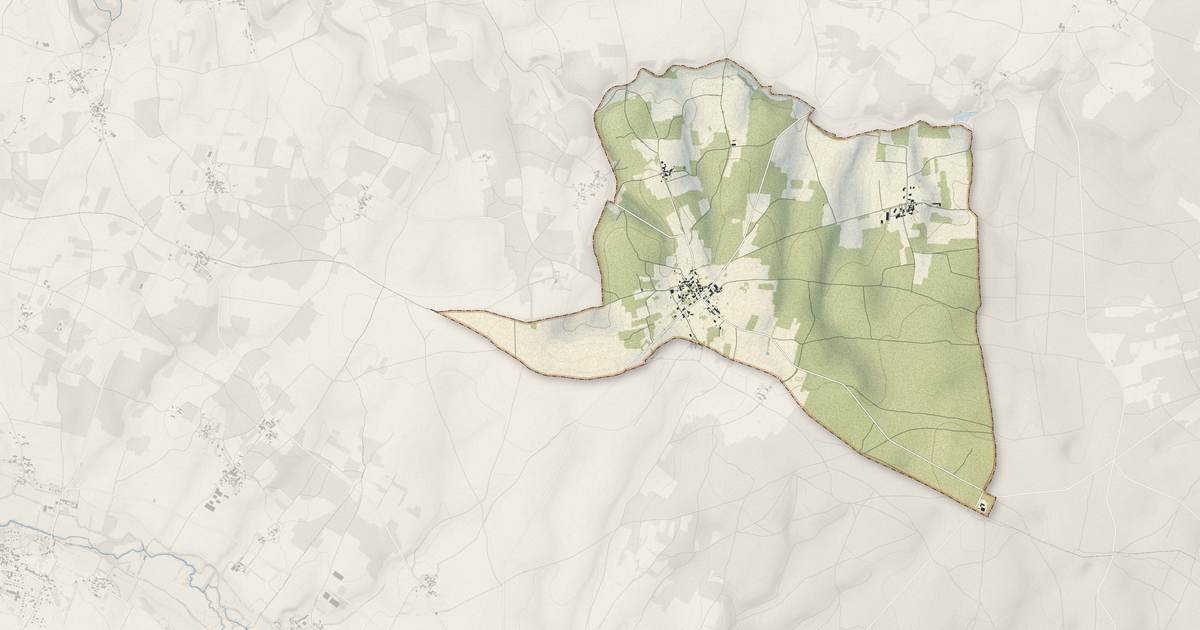 Portrait cartographique de La Tâche : relief, eau, forêts, bâti et voies, calculés à partir des données de l'IGN