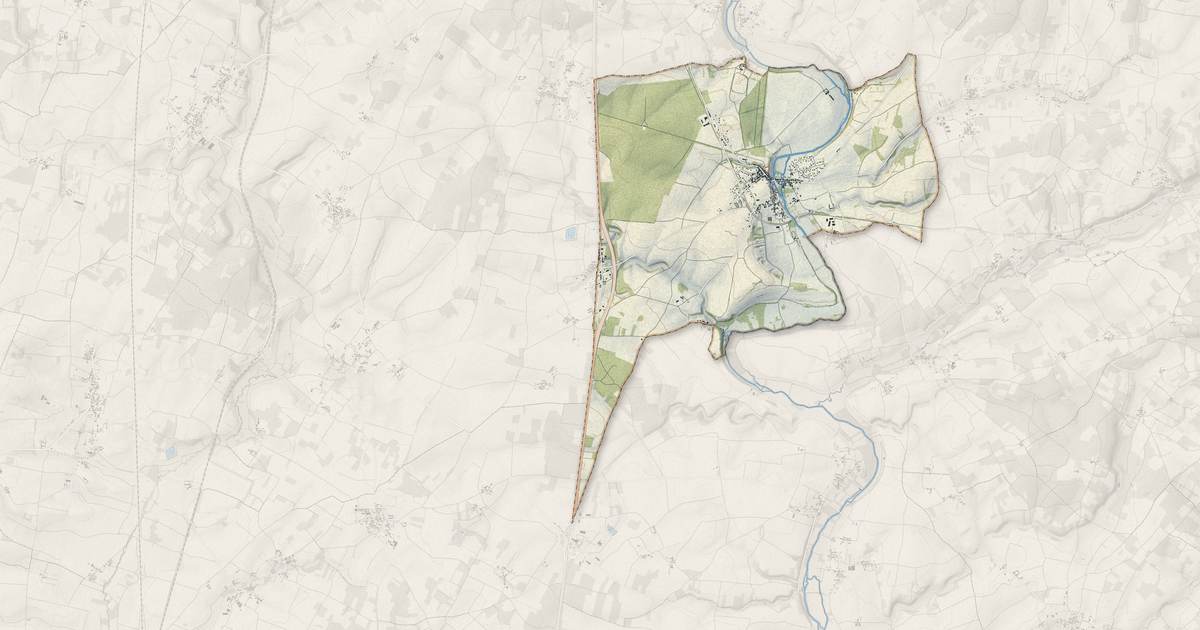 Portrait cartographique de Verteuil-sur-Charente : relief, eau, forêts, bâti et voies, calculés à partir des données de l'IGN