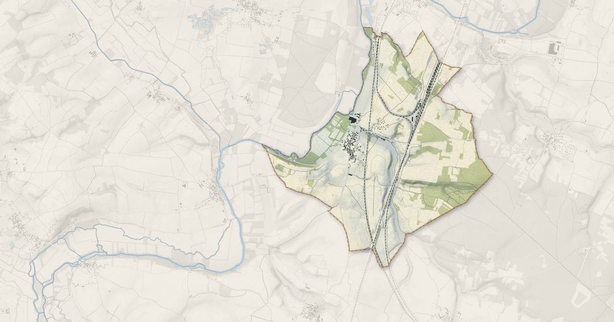 Portrait cartographique de Villognon : relief, eau, forêts, bâti et voies, calculés à partir des données de l'IGN