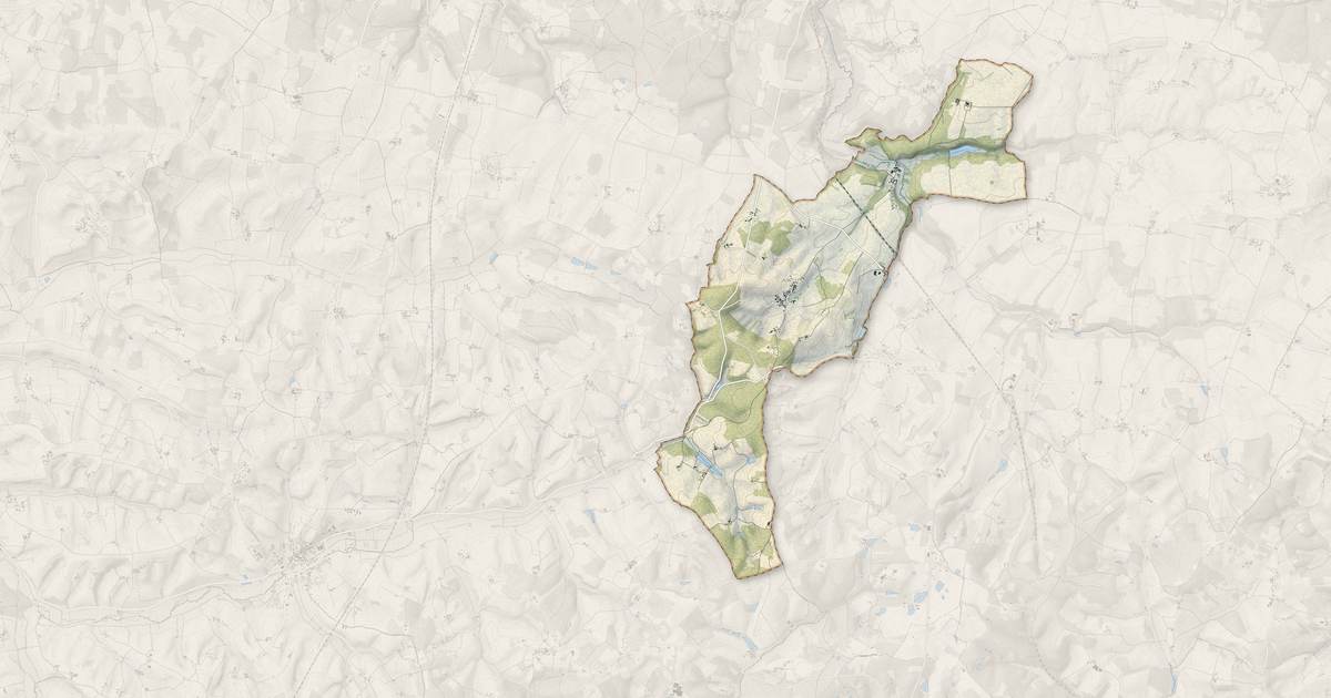 Portrait cartographique de Voulgézac : relief, eau, forêts, bâti et voies, calculés à partir des données de l'IGN