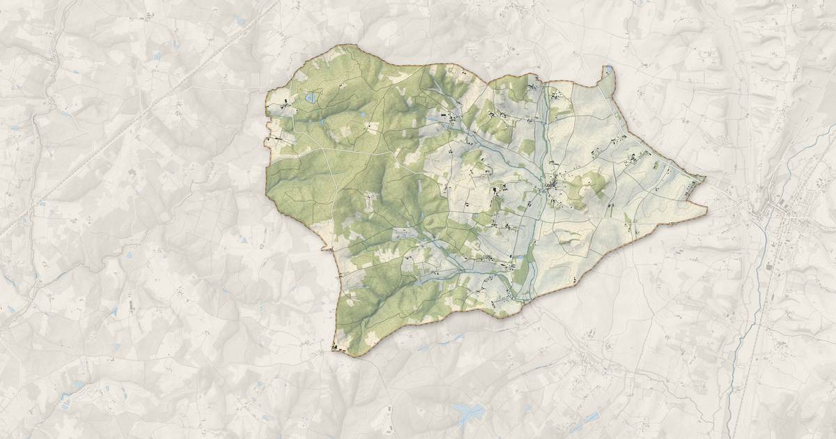 Portrait cartographique de Yviers : relief, eau, forêts, bâti et voies, calculés à partir des données de l'IGN