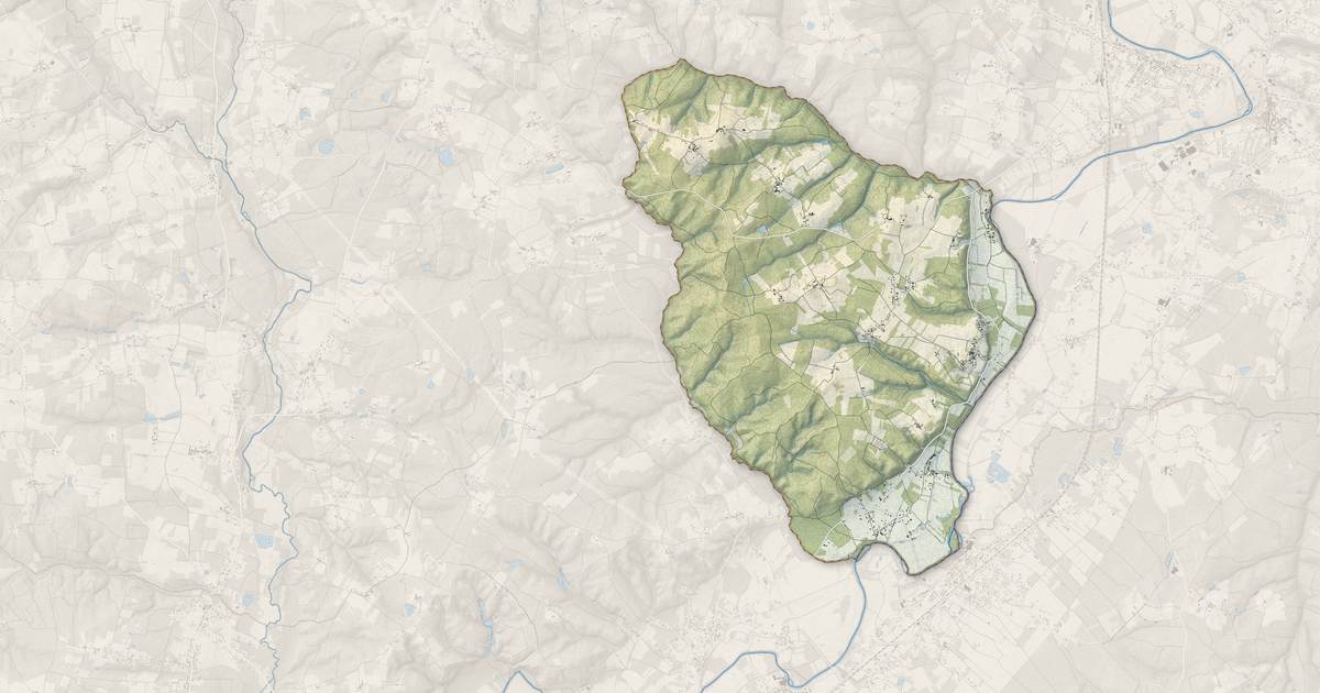 Portrait cartographique de La Barde : relief, eau, forêts, bâti et voies, calculés à partir des données de l'IGN