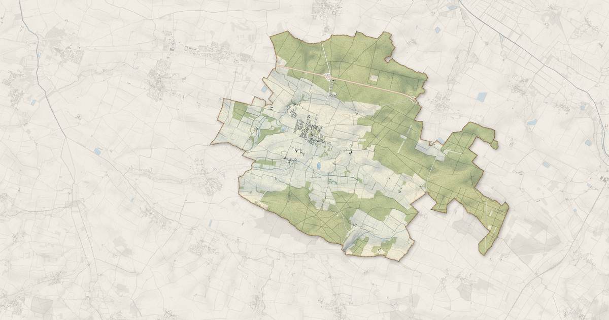 Portrait cartographique de Benon : relief, eau, forêts, bâti et voies, calculés à partir des données de l'IGN