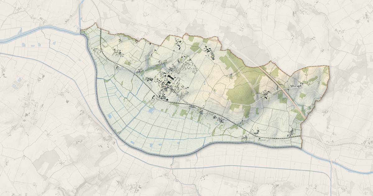 Portrait cartographique de Bords : relief, eau, forêts, bâti et voies, calculés à partir des données de l'IGN