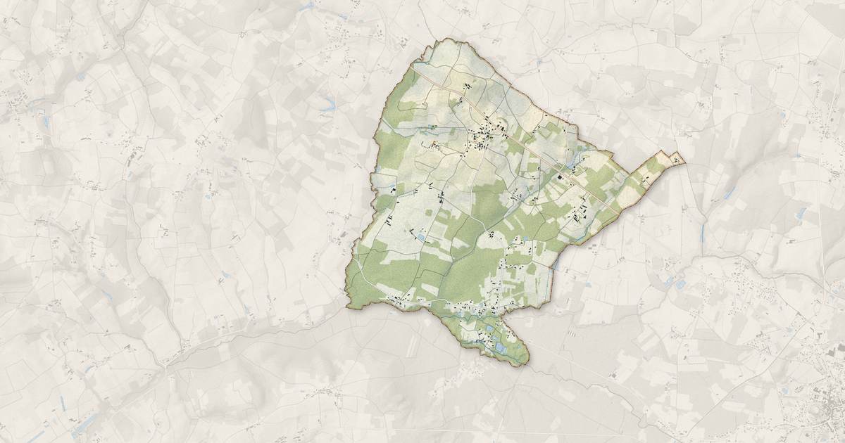 Portrait cartographique de Chamouillac : relief, eau, forêts, bâti et voies, calculés à partir des données de l'IGN