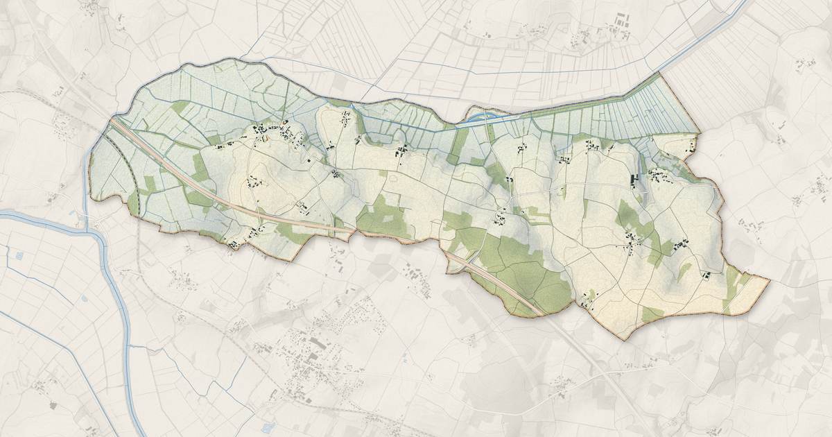 Portrait cartographique de Champdolent : relief, eau, forêts, bâti et voies, calculés à partir des données de l'IGN