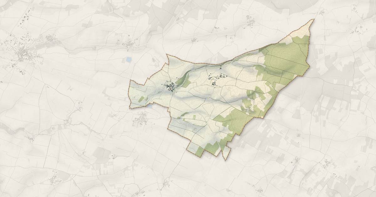 Portrait cartographique de Contré : relief, eau, forêts, bâti et voies, calculés à partir des données de l'IGN