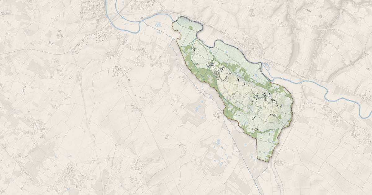 Portrait cartographique de Courcoury : relief, eau, forêts, bâti et voies, calculés à partir des données de l'IGN