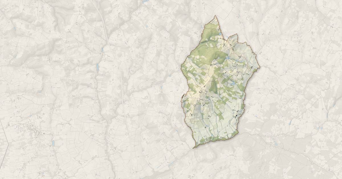 Portrait cartographique de Courpignac : relief, eau, forêts, bâti et voies, calculés à partir des données de l'IGN