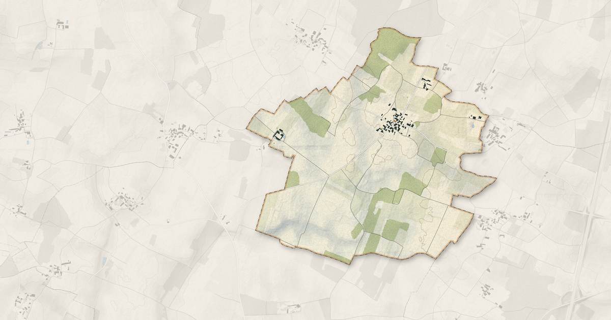 Portrait cartographique de Givrezac : relief, eau, forêts, bâti et voies, calculés à partir des données de l'IGN