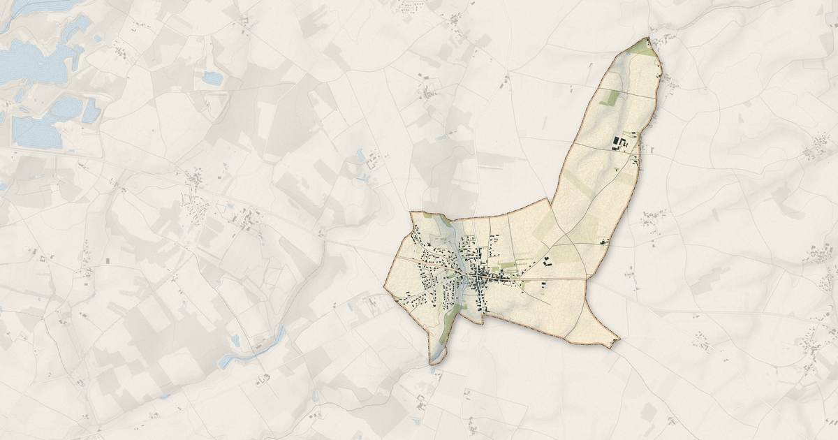 Portrait cartographique de Nancras : relief, eau, forêts, bâti et voies, calculés à partir des données de l'IGN