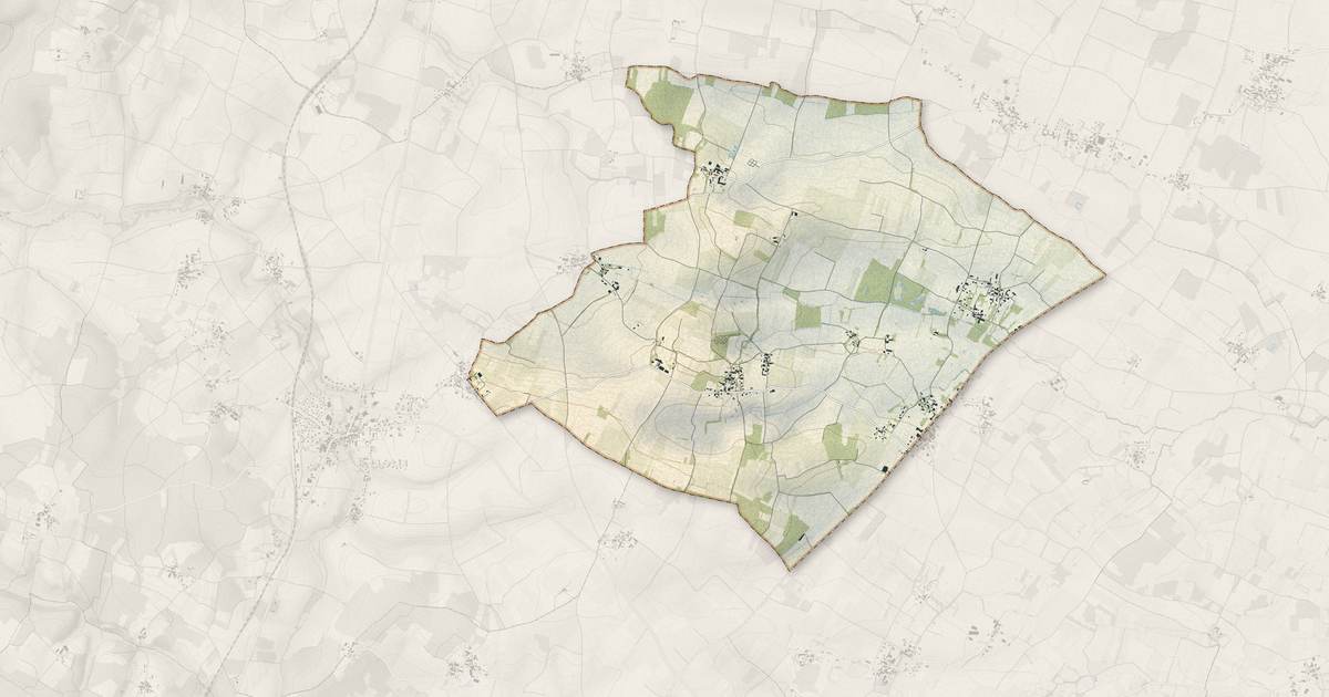 Portrait cartographique de Nantillé : relief, eau, forêts, bâti et voies, calculés à partir des données de l'IGN