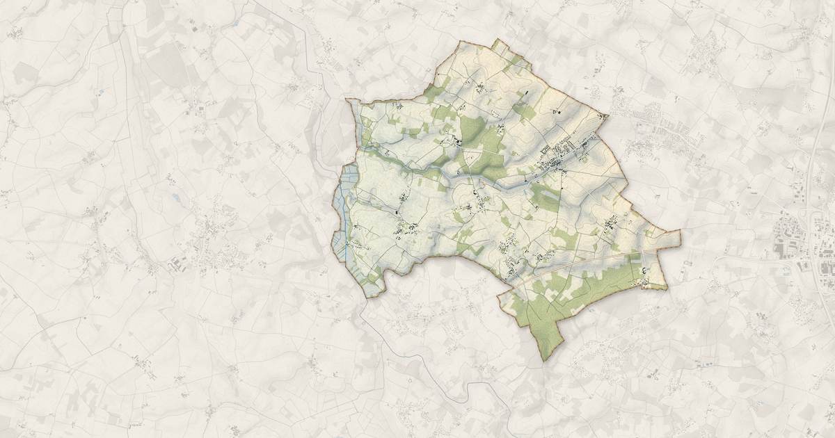 Portrait cartographique de Nieul-lès-Saintes : relief, eau, forêts, bâti et voies, calculés à partir des données de l'IGN