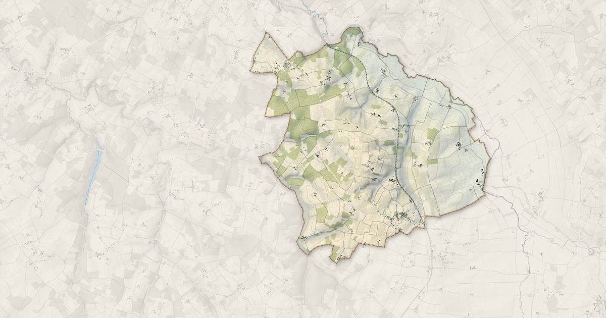 Portrait cartographique de Ozillac : relief, eau, forêts, bâti et voies, calculés à partir des données de l'IGN