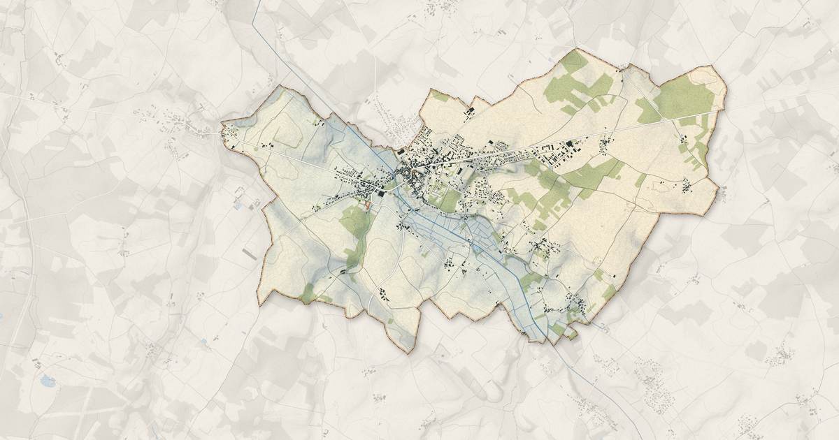 Portrait cartographique de Pont-l'Abbé-d'Arnoult : relief, eau, forêts, bâti et voies, calculés à partir des données de l'IGN