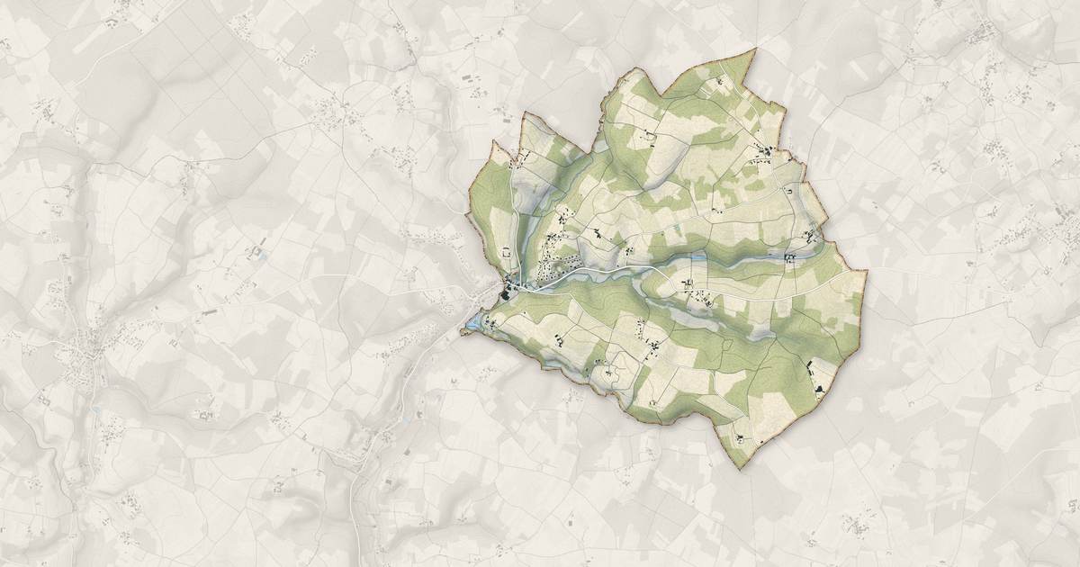 Portrait cartographique de Saint-Bris-des-Bois : relief, eau, forêts, bâti et voies, calculés à partir des données de l'IGN
