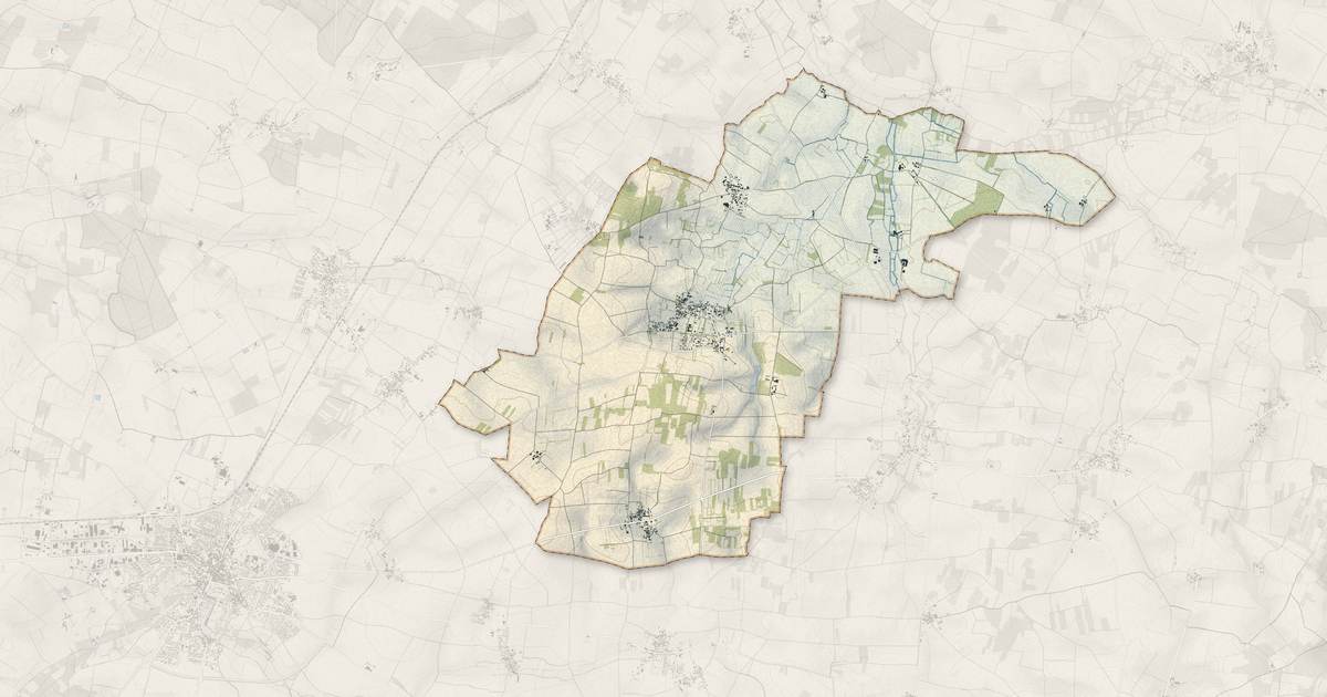 Portrait cartographique de Saint-Saturnin-du-Bois : relief, eau, forêts, bâti et voies, calculés à partir des données de l'IGN