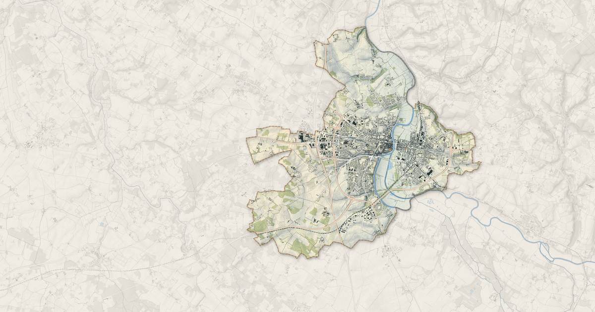 Portrait cartographique de Saintes : relief, eau, forêts, bâti et voies, calculés à partir des données de l'IGN