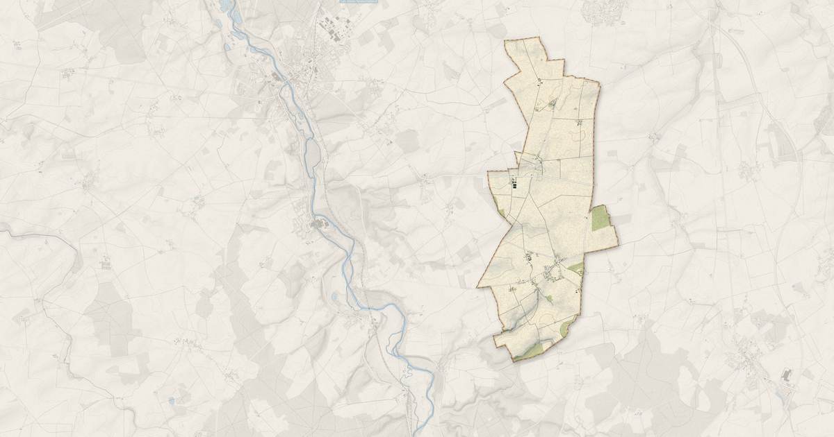 Portrait cartographique de Arçay : relief, eau, forêts, bâti et voies, calculés à partir des données de l'IGN