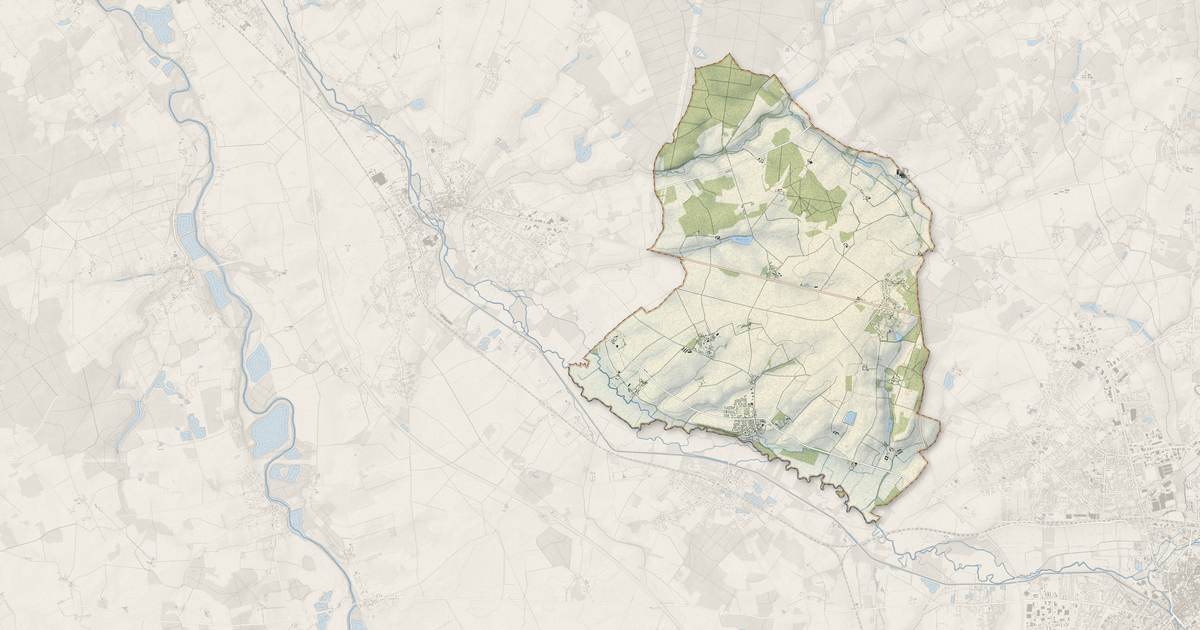Portrait cartographique de Berry-Bouy : relief, eau, forêts, bâti et voies, calculés à partir des données de l'IGN