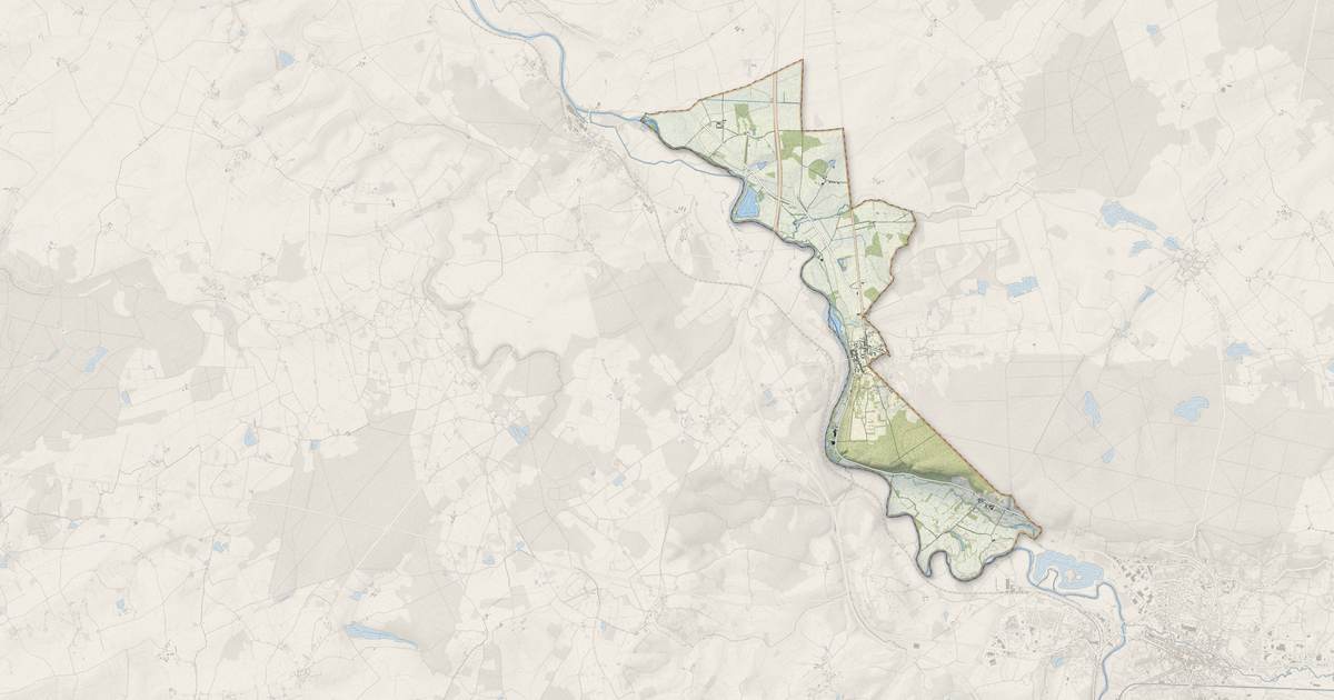 Portrait cartographique de Bruère-Allichamps : relief, eau, forêts, bâti et voies, calculés à partir des données de l'IGN