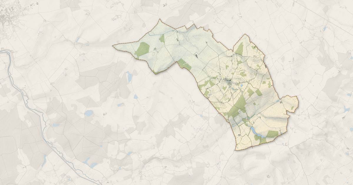 Portrait cartographique de Chalivoy-Milon : relief, eau, forêts, bâti et voies, calculés à partir des données de l'IGN