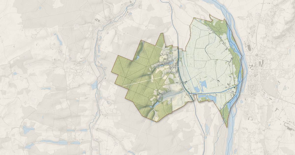 Portrait cartographique de Cours-les-Barres : relief, eau, forêts, bâti et voies, calculés à partir des données de l'IGN