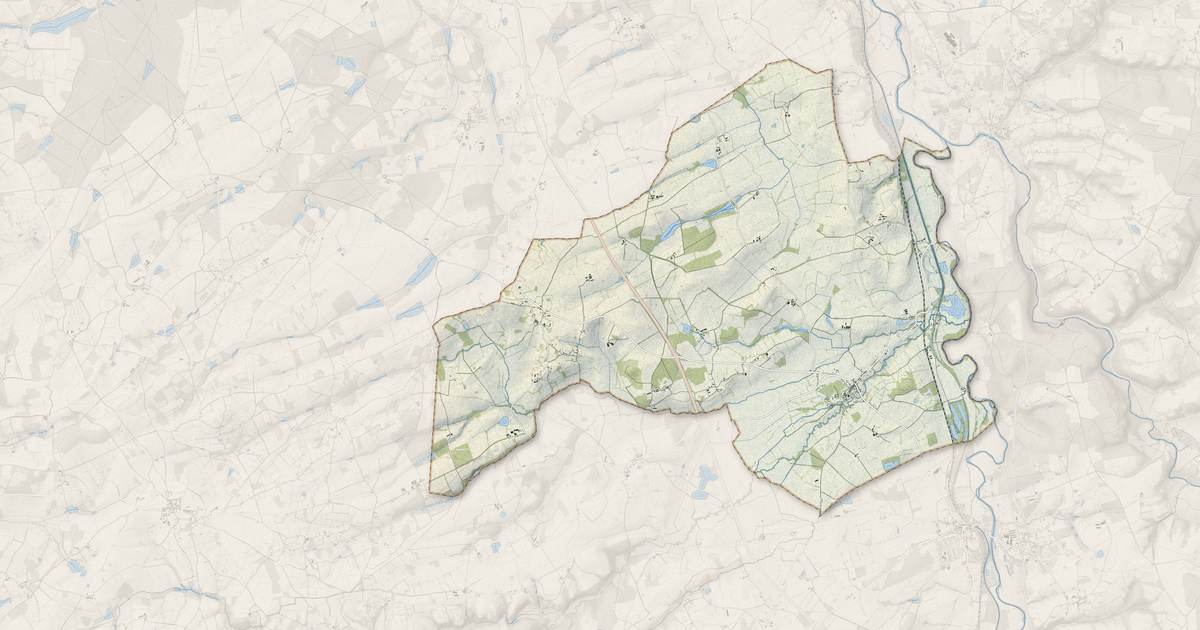 Portrait cartographique de Épineuil-le-Fleuriel : relief, eau, forêts, bâti et voies, calculés à partir des données de l'IGN