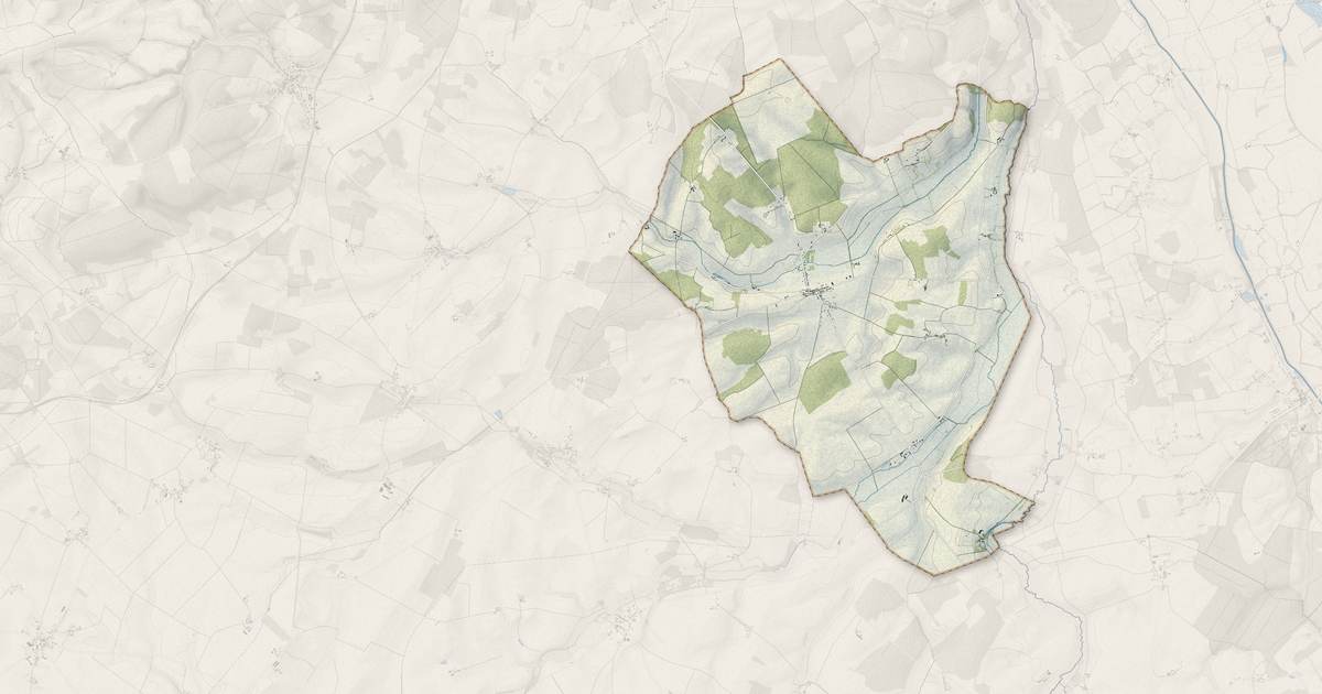Portrait cartographique de Feux : relief, eau, forêts, bâti et voies, calculés à partir des données de l'IGN