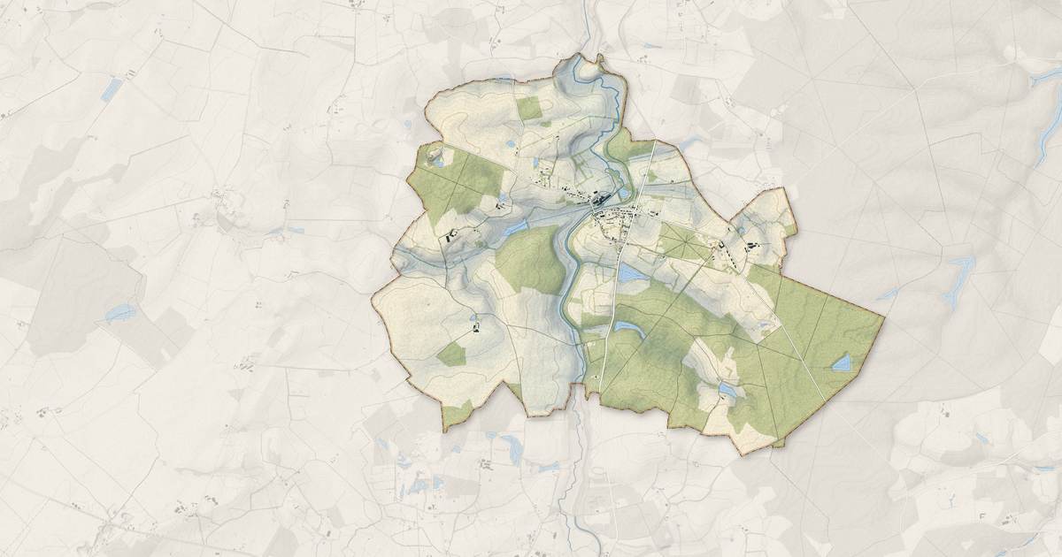 Portrait cartographique de Grossouvre : relief, eau, forêts, bâti et voies, calculés à partir des données de l'IGN