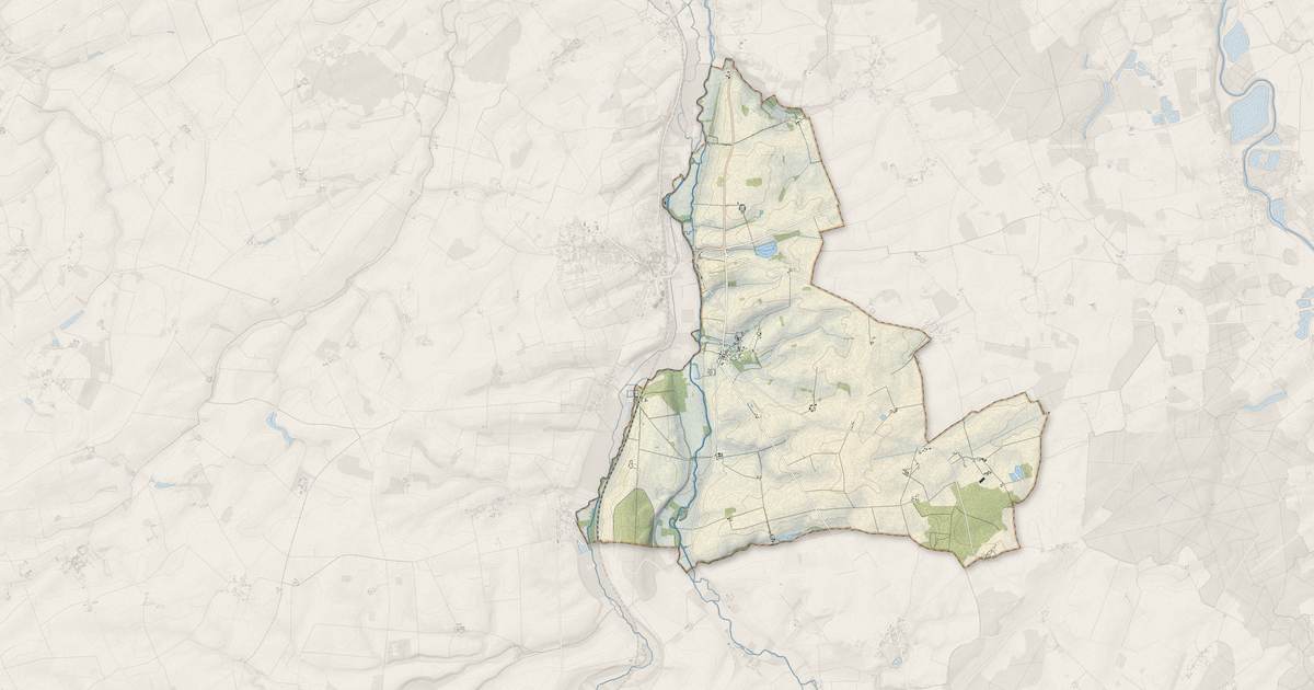 Portrait cartographique de Lazenay : relief, eau, forêts, bâti et voies, calculés à partir des données de l'IGN
