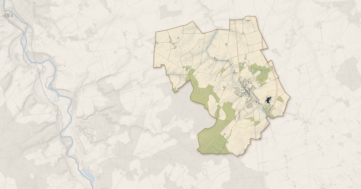 Portrait cartographique de Levet : relief, eau, forêts, bâti et voies, calculés à partir des données de l'IGN