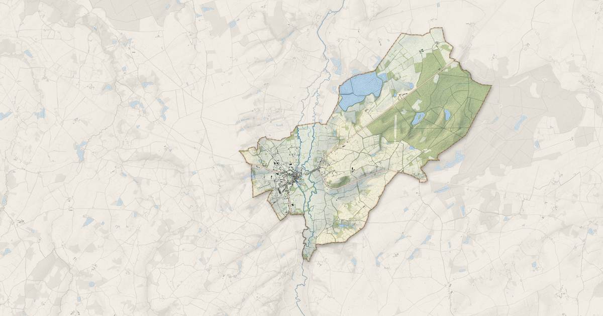 Portrait cartographique de Lignières : relief, eau, forêts, bâti et voies, calculés à partir des données de l'IGN