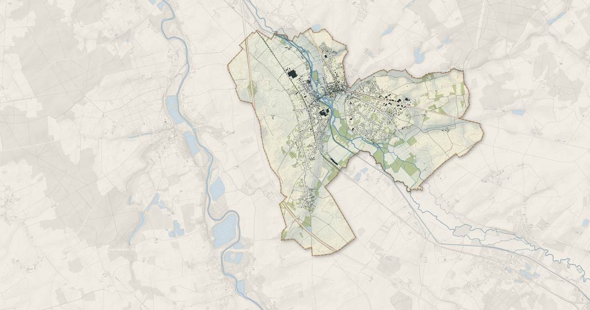 Portrait cartographique de Mehun-sur-Yèvre : relief, eau, forêts, bâti et voies, calculés à partir des données de l'IGN