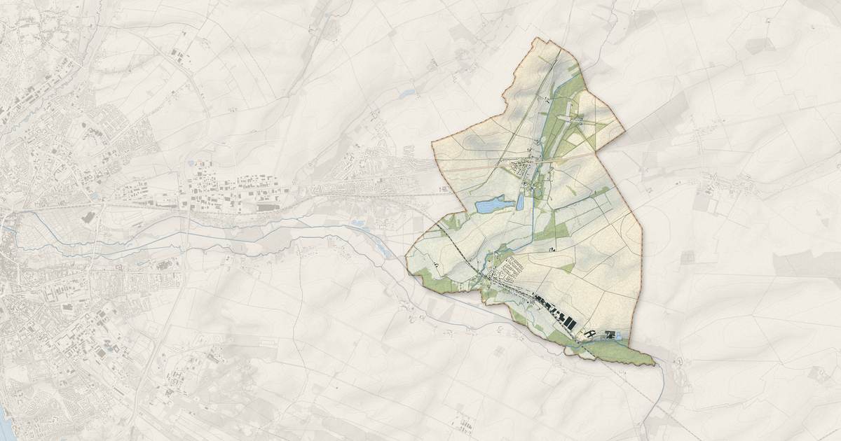 Portrait cartographique de Moulins-sur-Yèvre : relief, eau, forêts, bâti et voies, calculés à partir des données de l'IGN