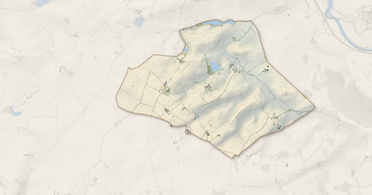 Portrait cartographique de Saint-Symphorien : relief, eau, forêts, bâti et voies, calculés à partir des données de l'IGN