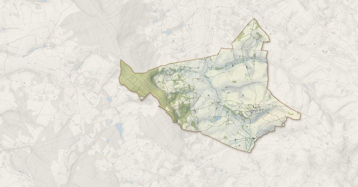 Portrait cartographique de Sens-Beaujeu : relief, eau, forêts, bâti et voies, calculés à partir des données de l'IGN