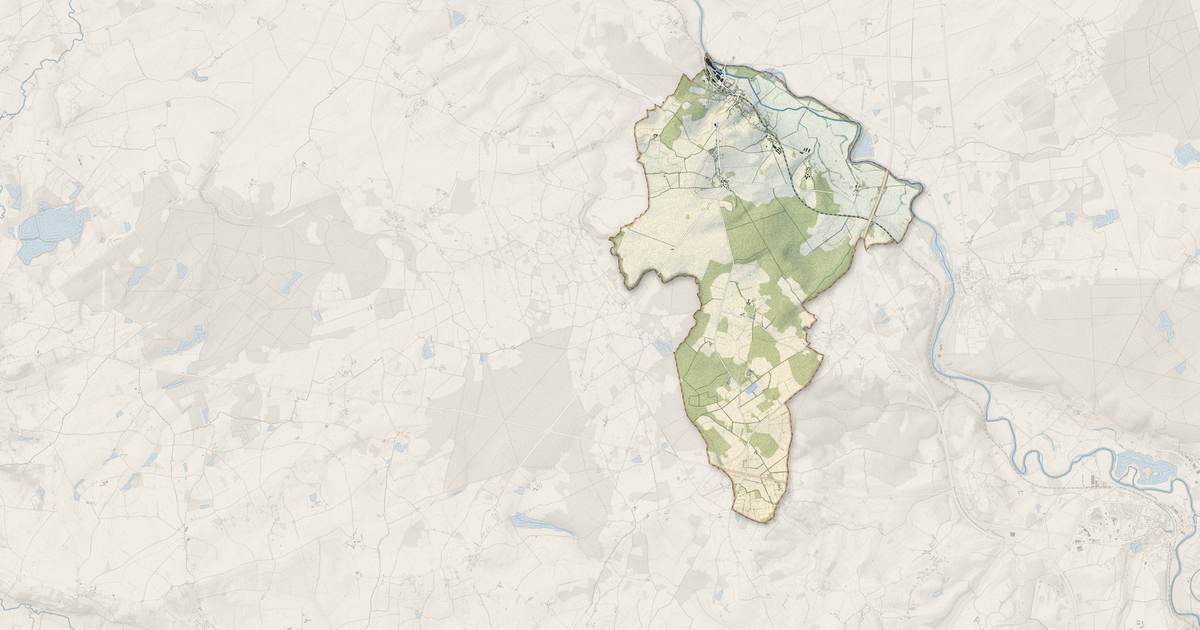 Portrait cartographique de Vallenay : relief, eau, forêts, bâti et voies, calculés à partir des données de l'IGN