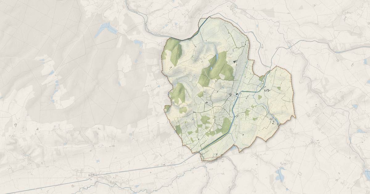 Portrait cartographique de Vernais : relief, eau, forêts, bâti et voies, calculés à partir des données de l'IGN