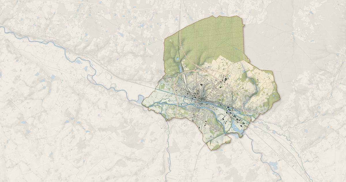 Portrait cartographique de Vierzon : relief, eau, forêts, bâti et voies, calculés à partir des données de l'IGN