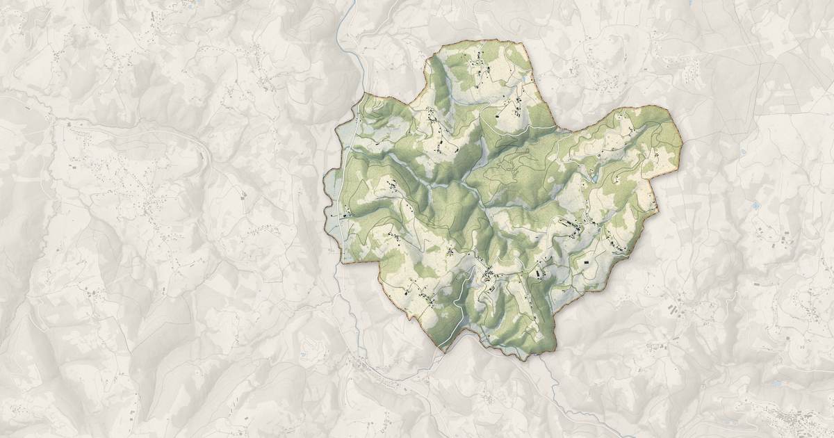 Portrait cartographique de Albignac : relief, eau, forêts, bâti et voies, calculés à partir des données de l'IGN