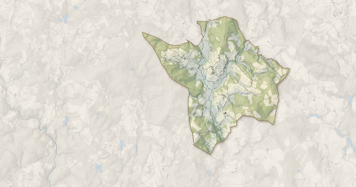 Portrait cartographique de Courteix : relief, eau, forêts, bâti et voies, calculés à partir des données de l'IGN