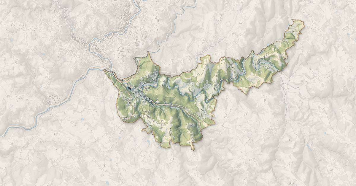Portrait cartographique de Laguenne-sur-Avalouze : relief, eau, forêts, bâti et voies, calculés à partir des données de l'IGN