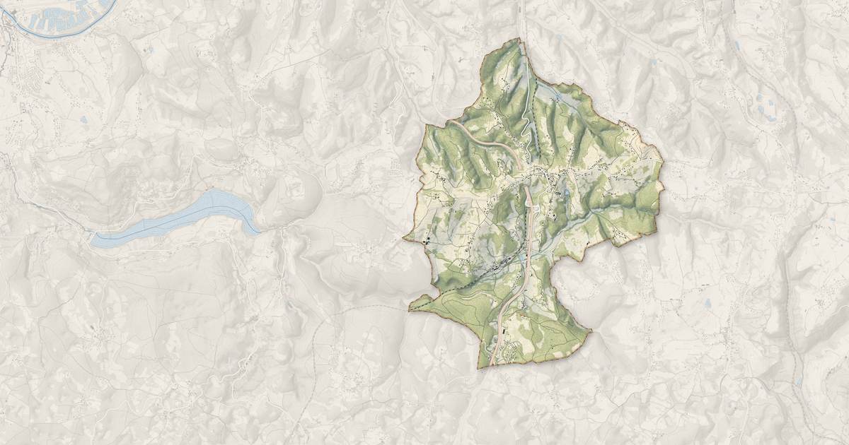 Portrait cartographique de Noailles : relief, eau, forêts, bâti et voies, calculés à partir des données de l'IGN