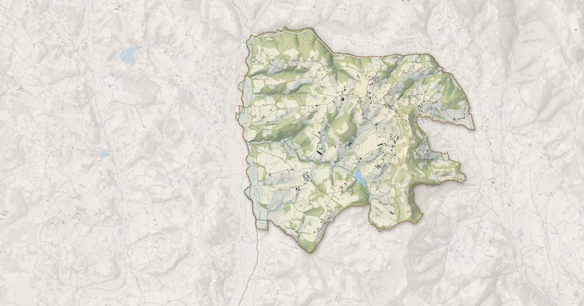 Portrait cartographique de Puy-d'Arnac : relief, eau, forêts, bâti et voies, calculés à partir des données de l'IGN