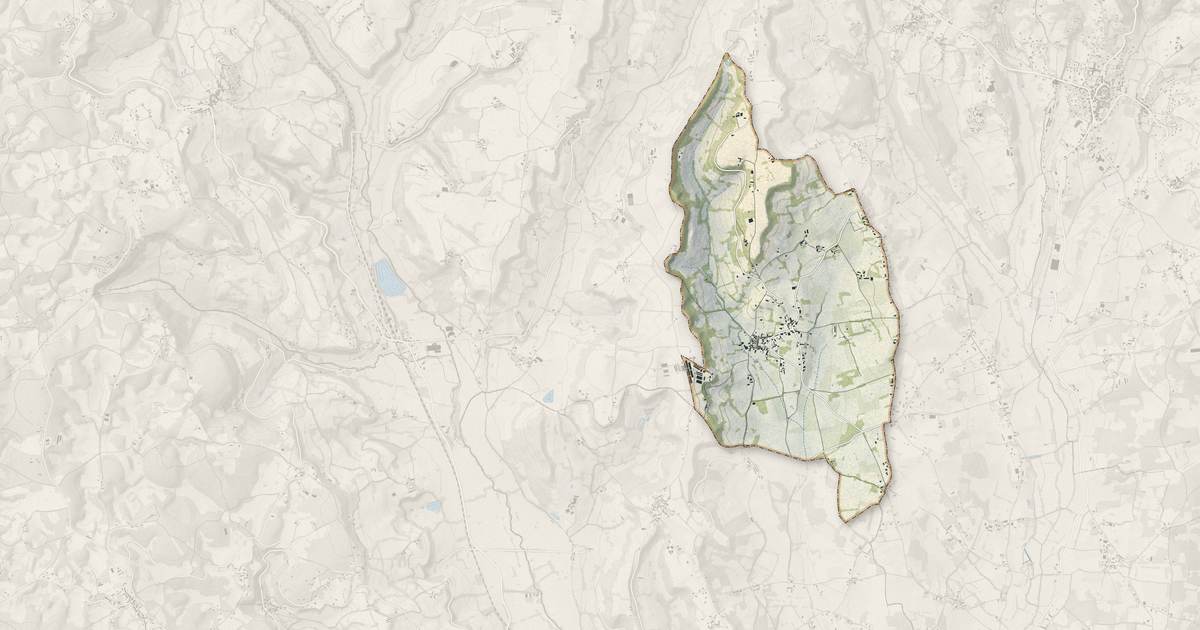 Portrait cartographique de Saillac : relief, eau, forêts, bâti et voies, calculés à partir des données de l'IGN