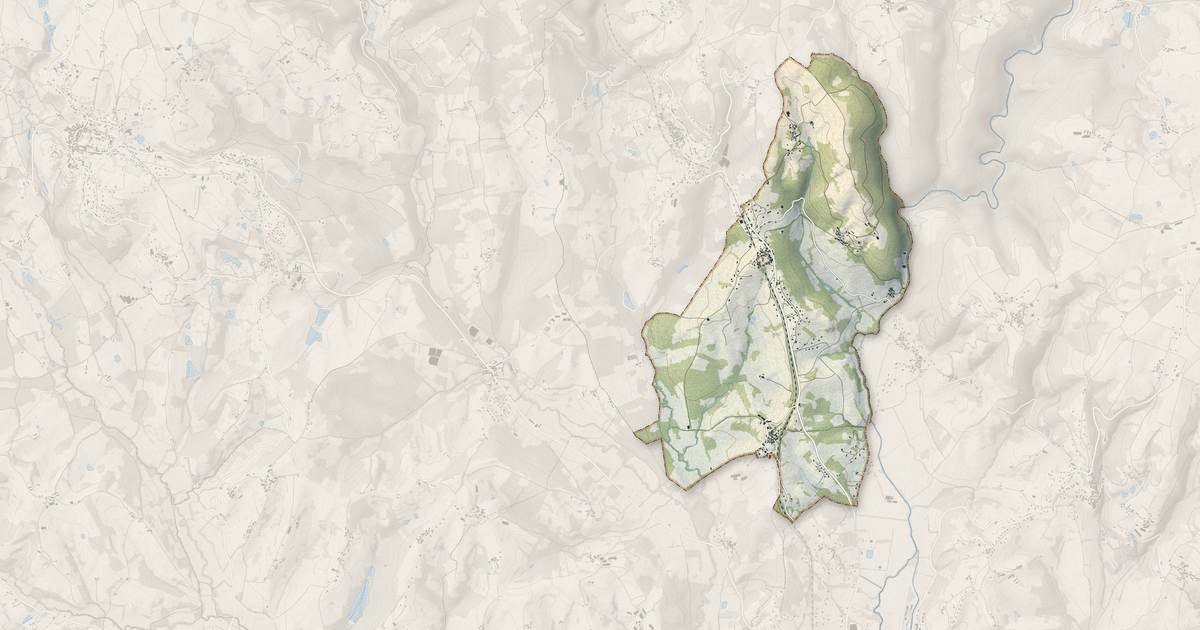 Portrait cartographique de Saint-Solve : relief, eau, forêts, bâti et voies, calculés à partir des données de l'IGN