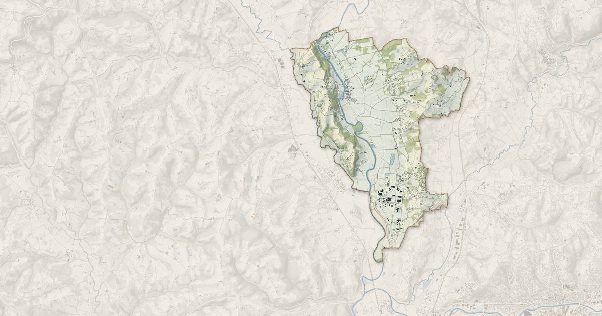 Portrait cartographique de Saint-Viance : relief, eau, forêts, bâti et voies, calculés à partir des données de l'IGN